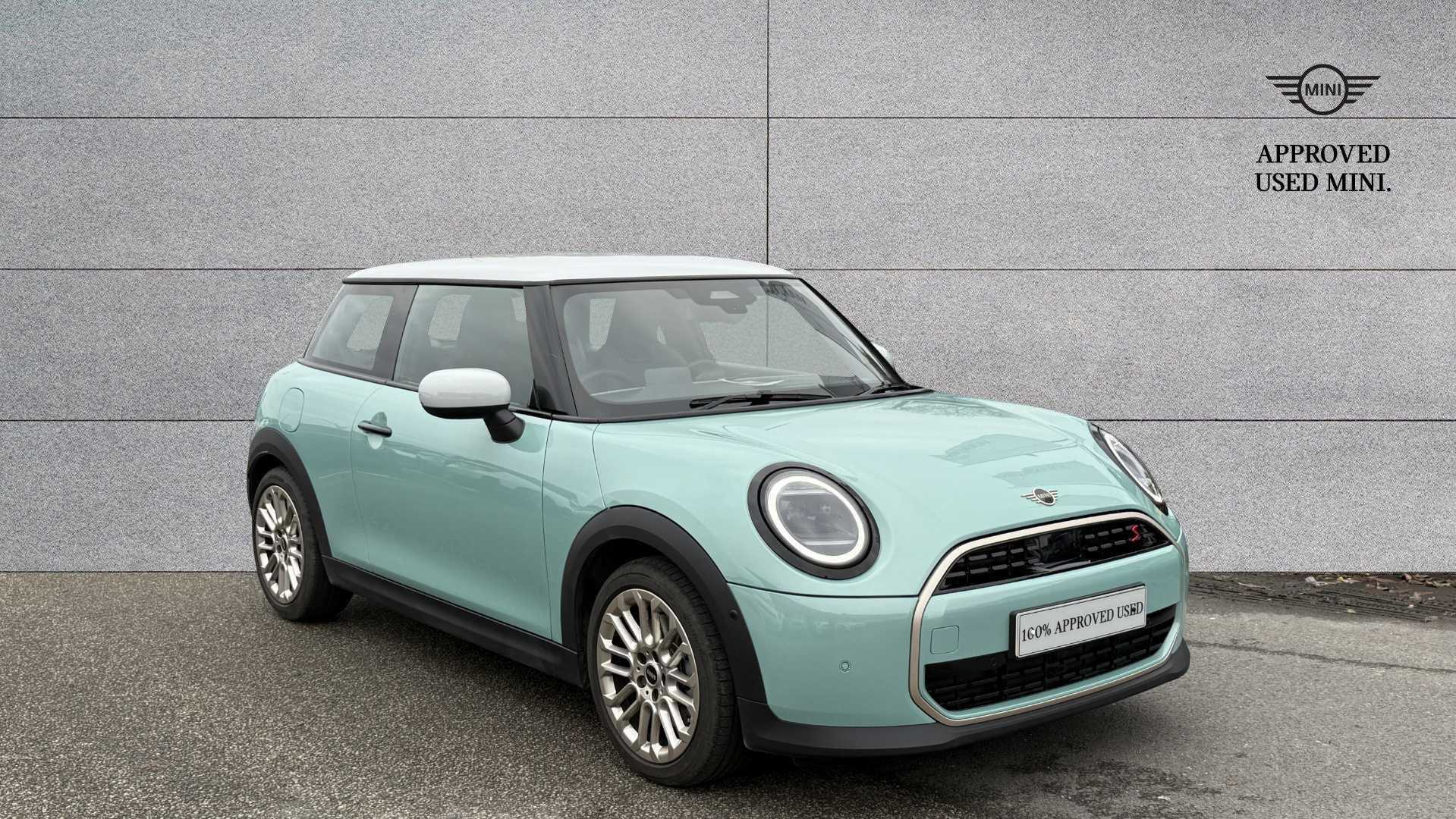 Main listing image - MINI Hatchback