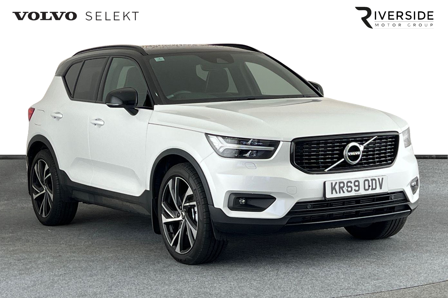 Main listing image - Volvo XC40