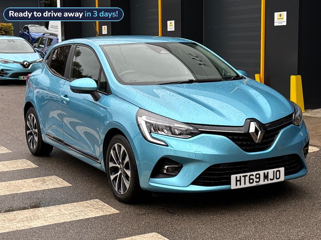 Main listing image - Renault Clio