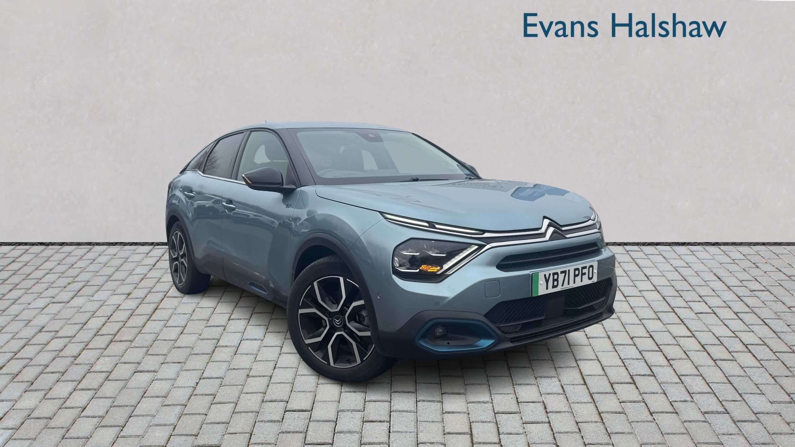 Main listing image - Citroen C4