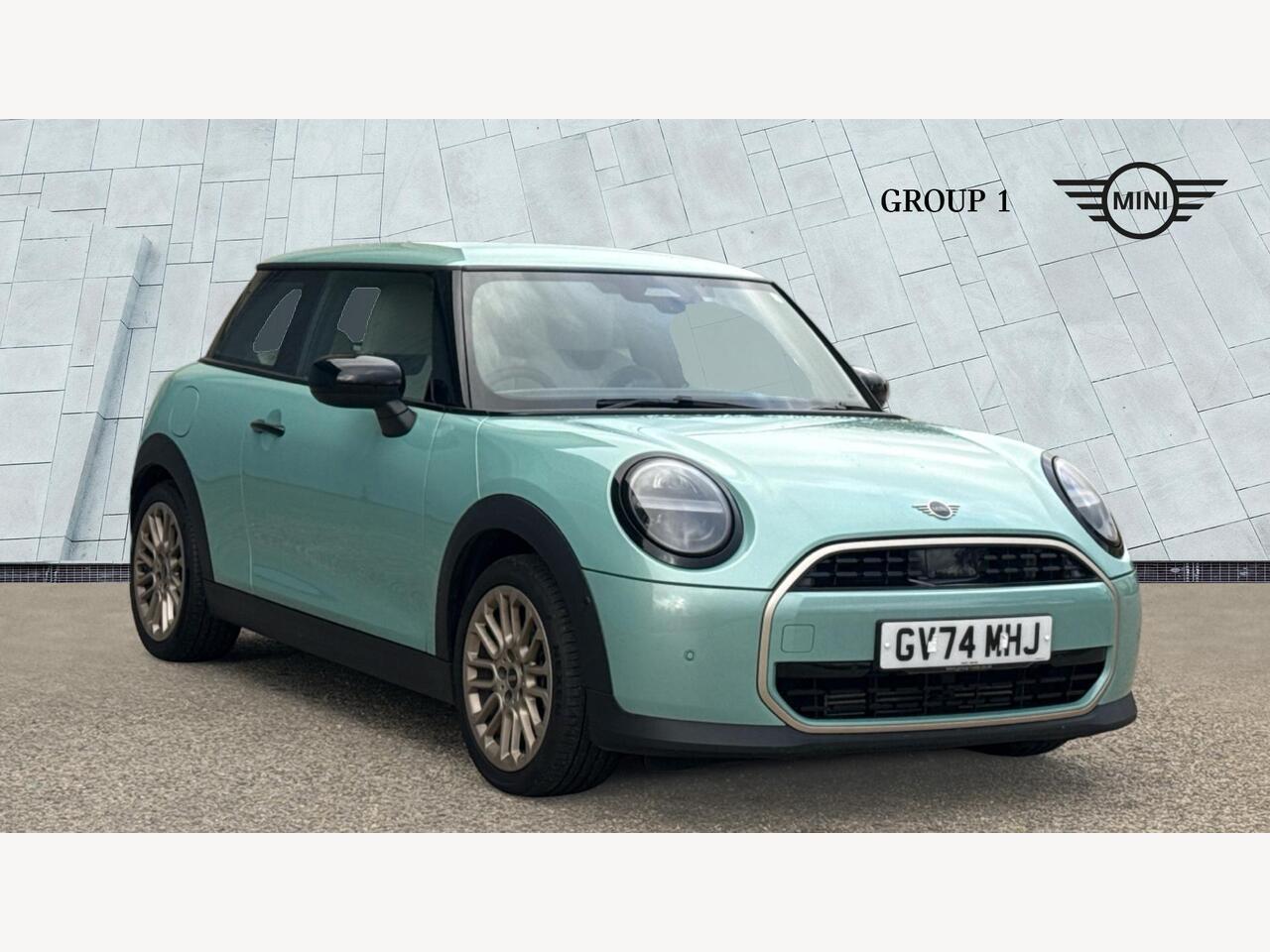 Main listing image - MINI Hatchback