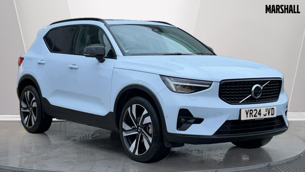 Main listing image - Volvo XC40