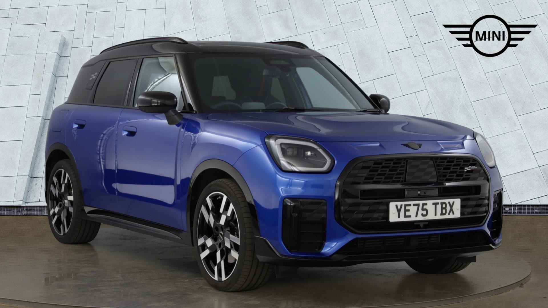 Main listing image - MINI Countryman