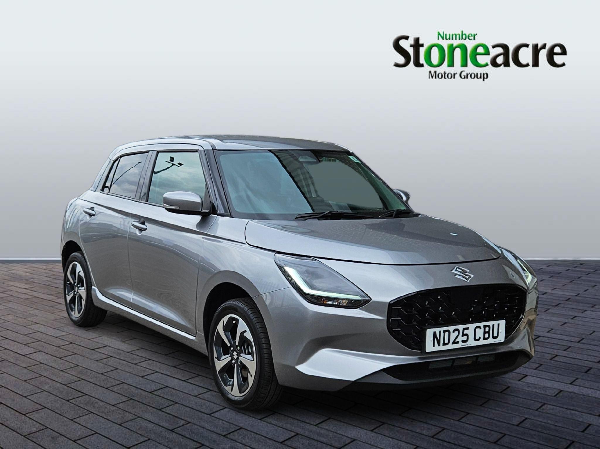 Main listing image - Suzuki Swift