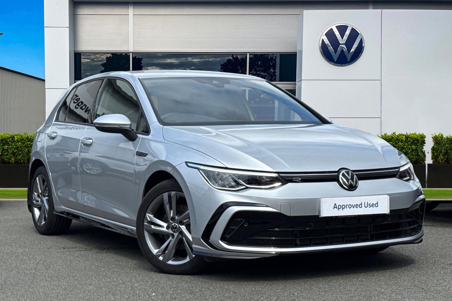 Main listing image - Volkswagen Golf