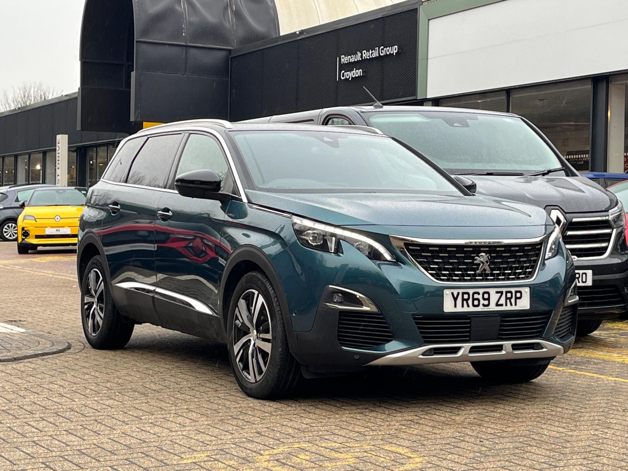 Main listing image - Peugeot 5008