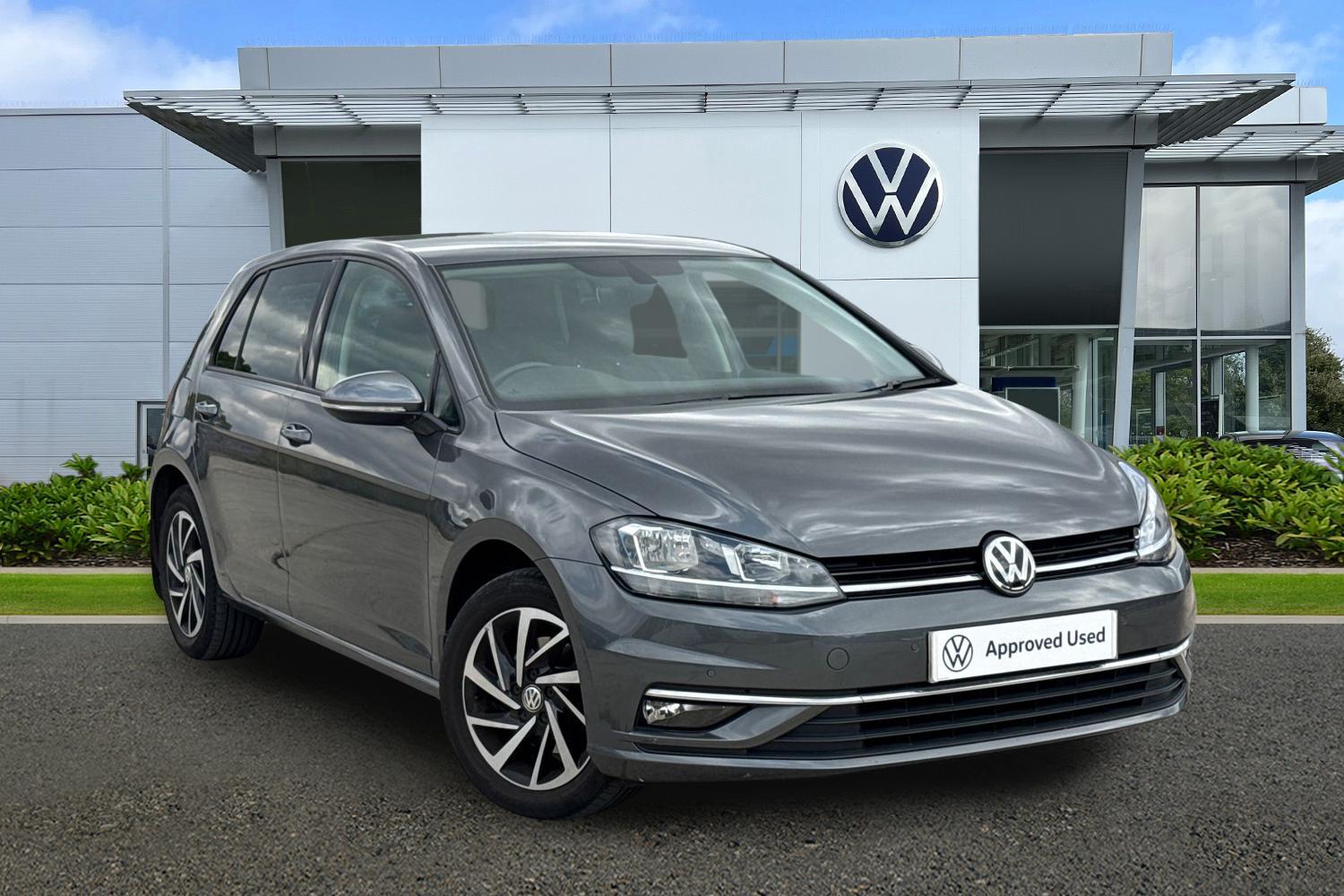 Main listing image - Volkswagen Golf