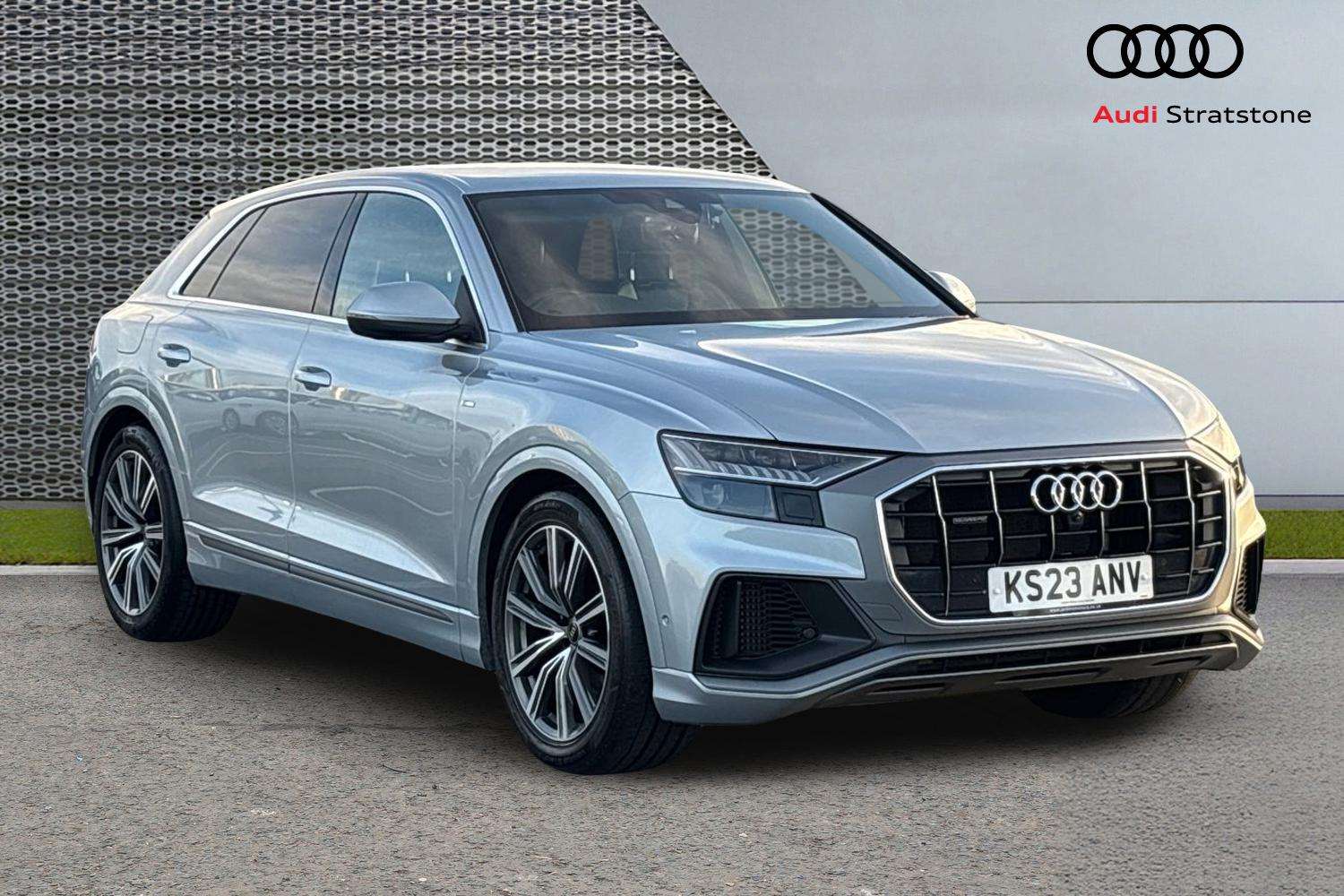 Main listing image - Audi Q8