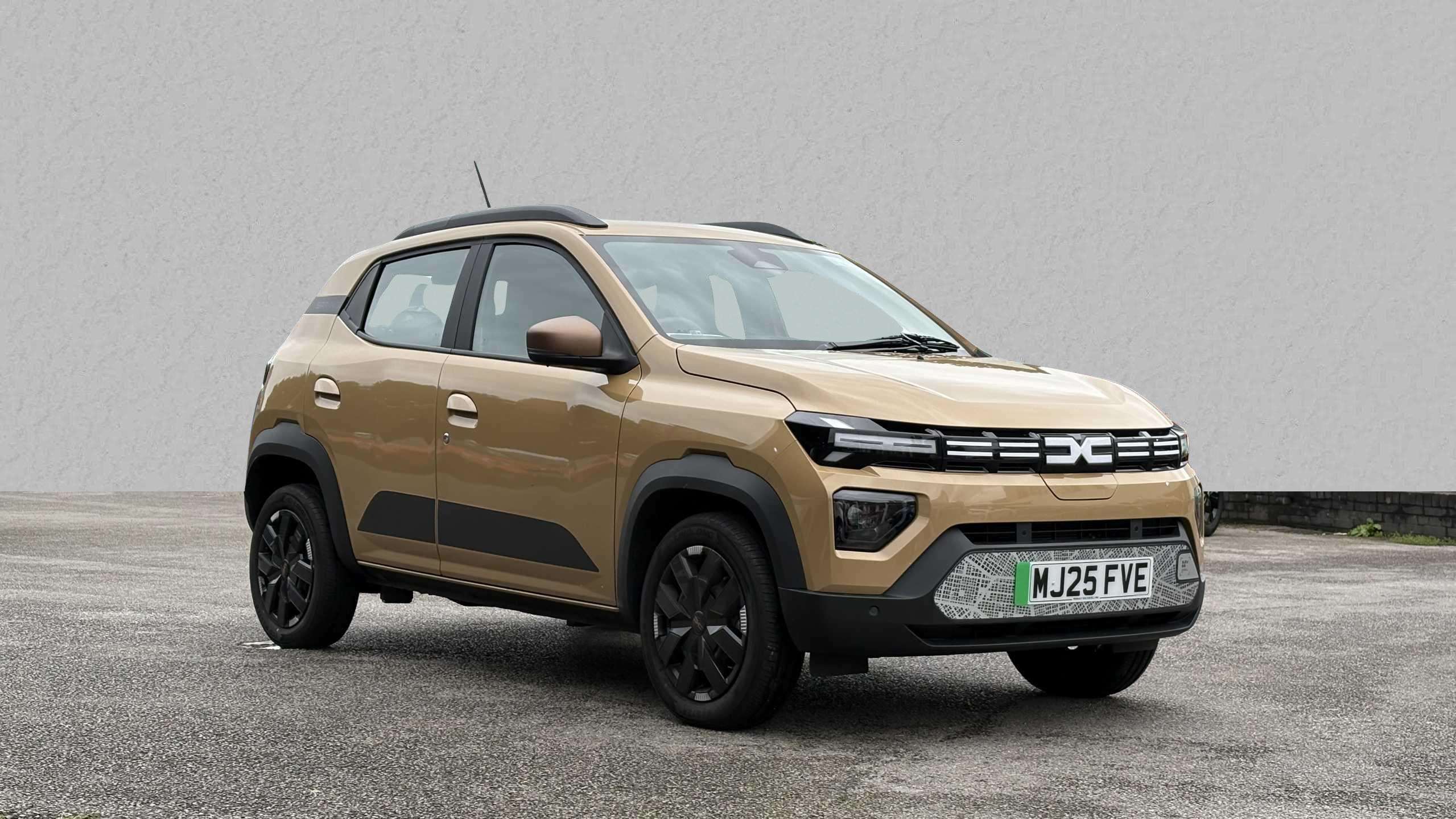 Main listing image - Dacia Spring