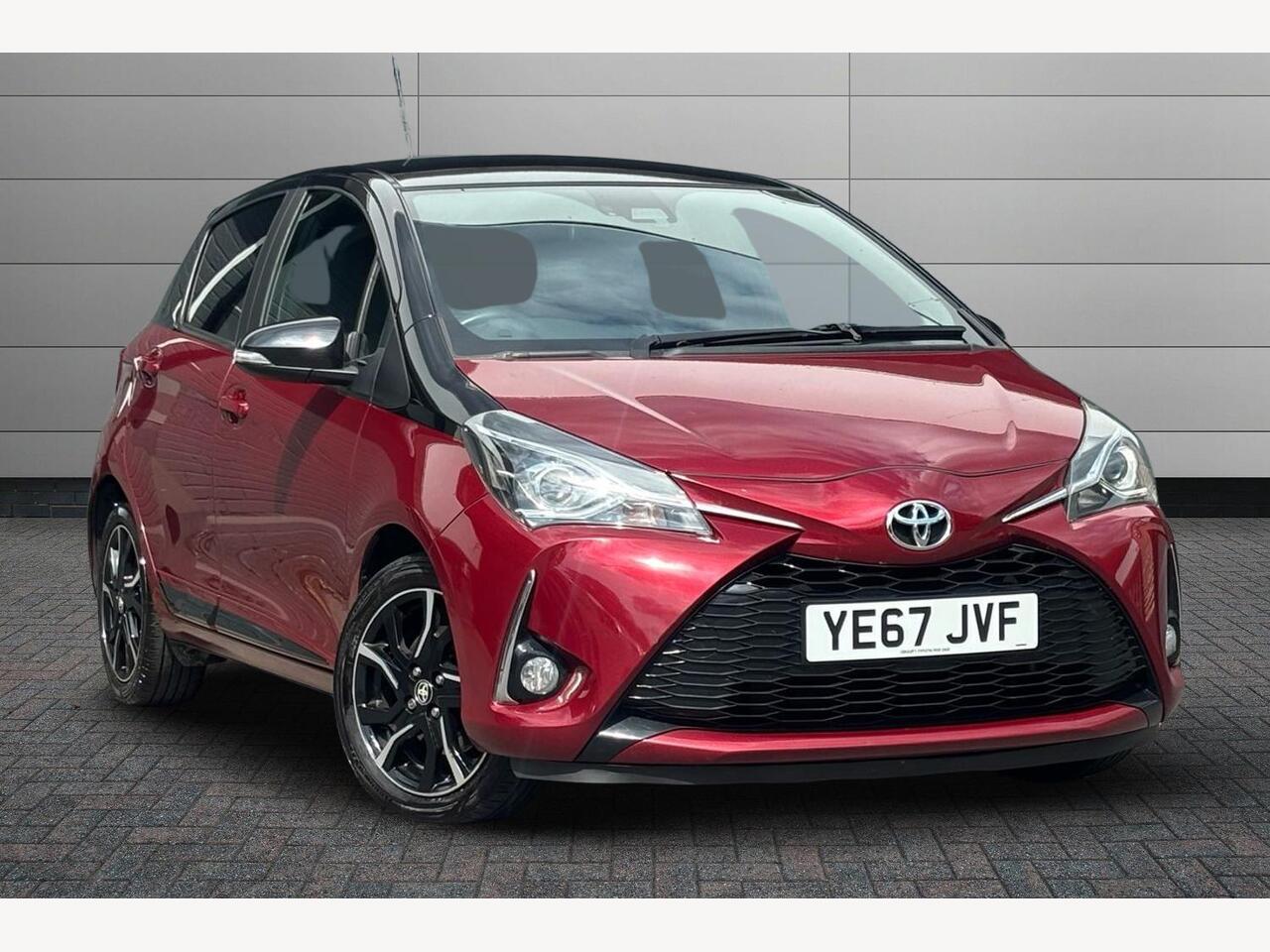 Main listing image - Toyota Yaris
