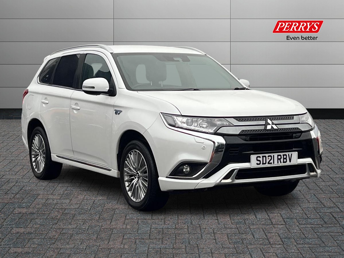 Main listing image - Mitsubishi Outlander