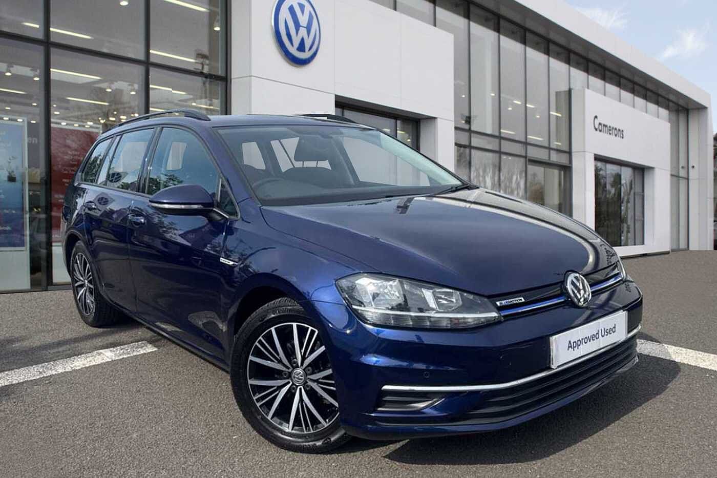 Main listing image - Volkswagen Golf Estate