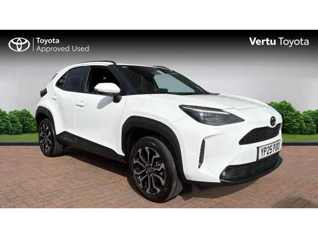 Main listing image - Toyota Yaris Cross