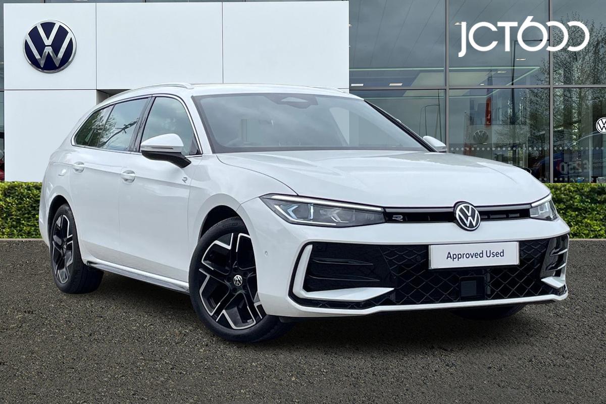 Main listing image - Volkswagen Passat Estate