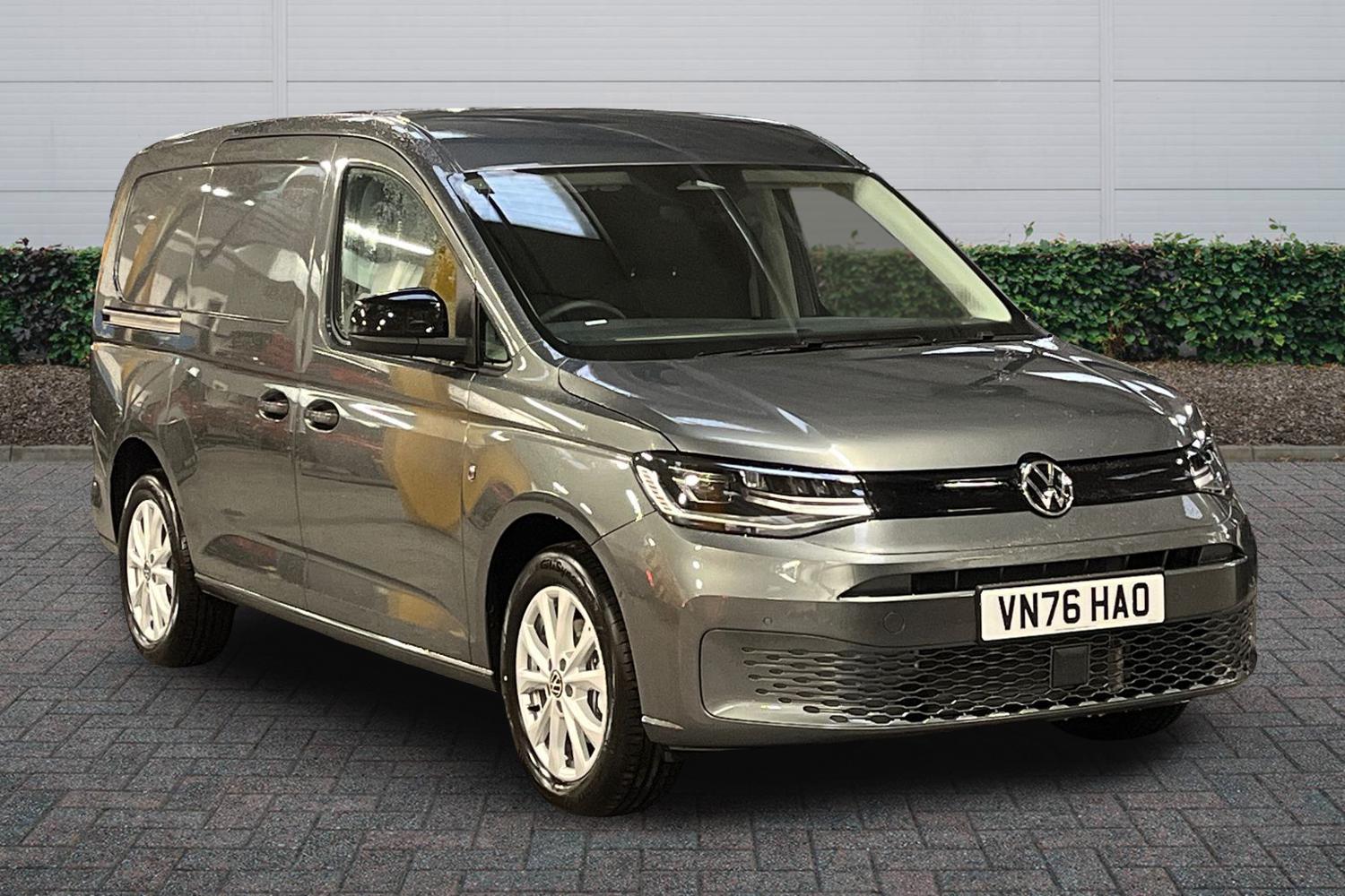 Main listing image - Volkswagen Caddy Maxi