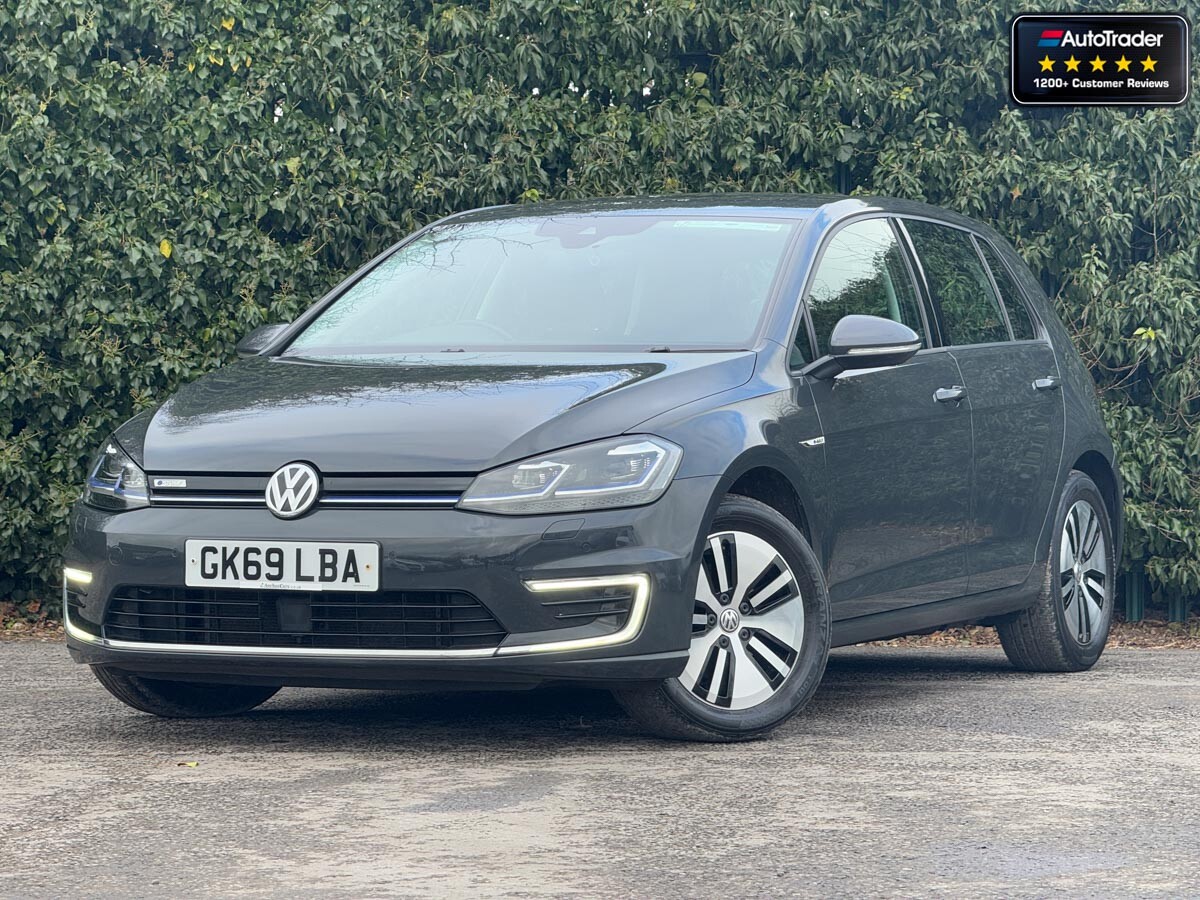 Main listing image - Volkswagen e-Golf