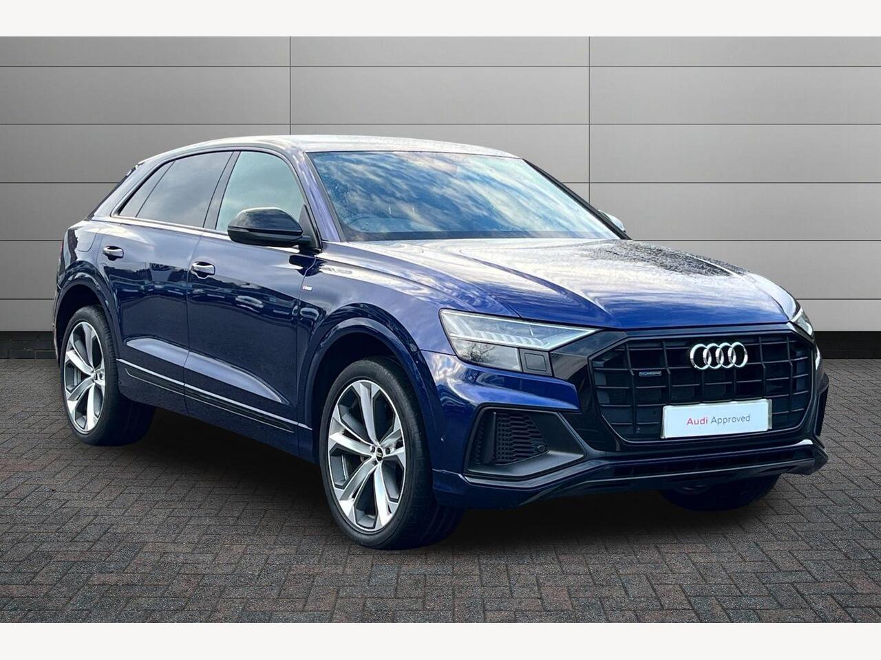 Main listing image - Audi Q8
