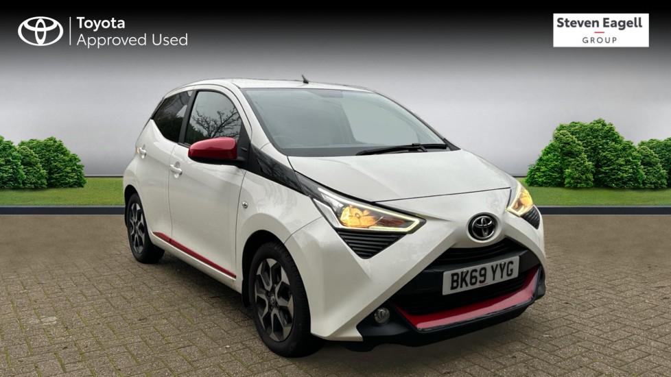 Main listing image - Toyota Aygo