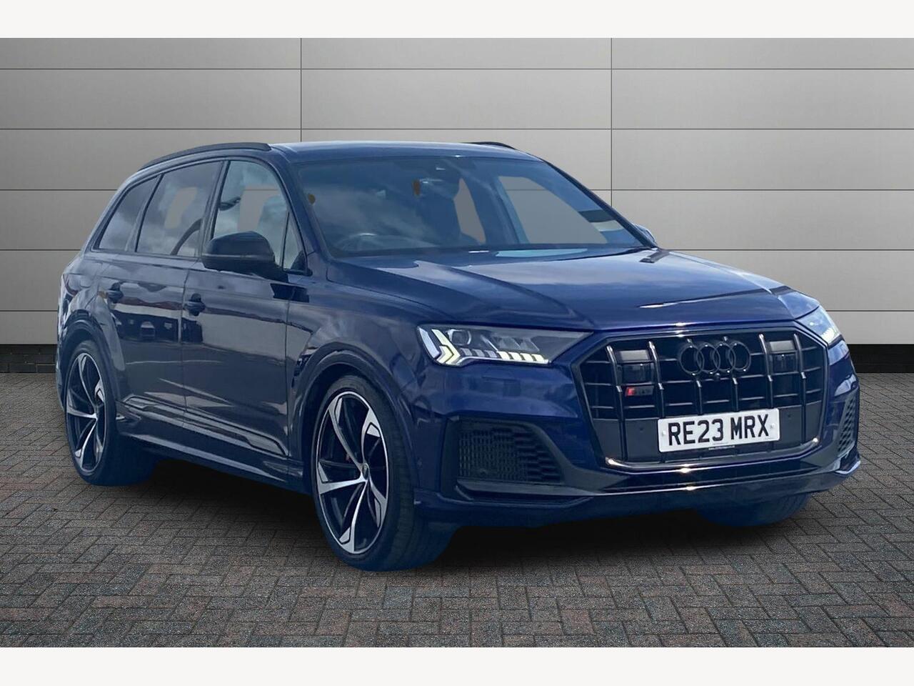 Main listing image - Audi Q7