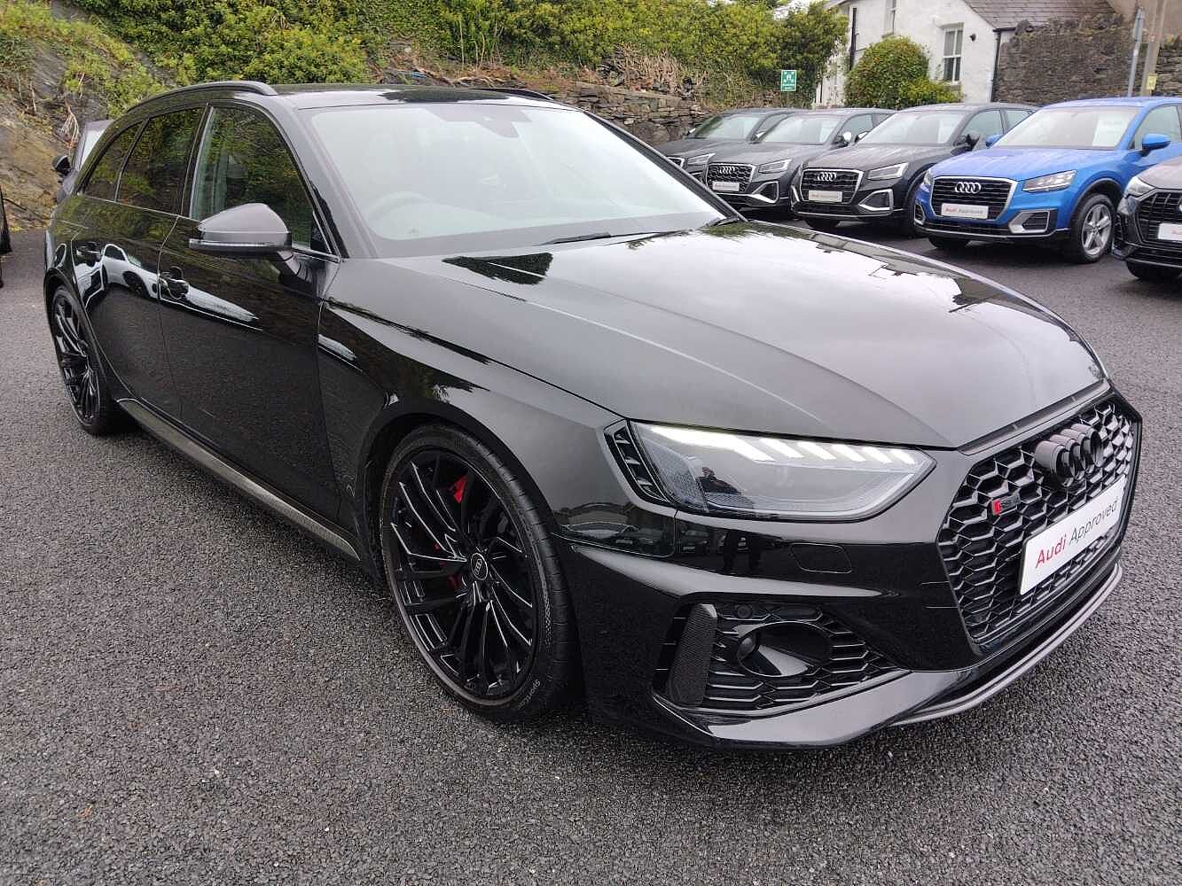 Main listing image - Audi RS4