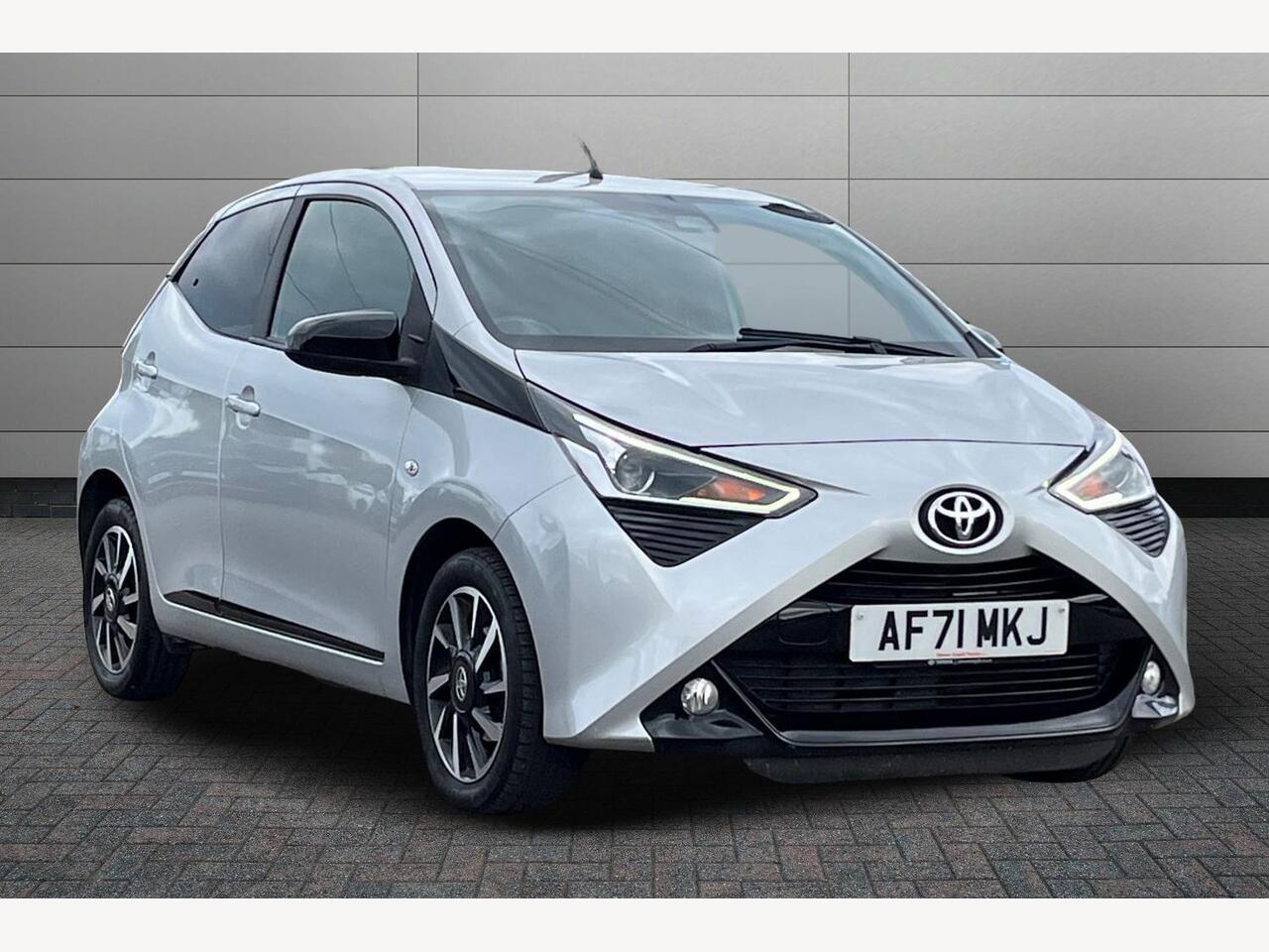 Main listing image - Toyota Aygo