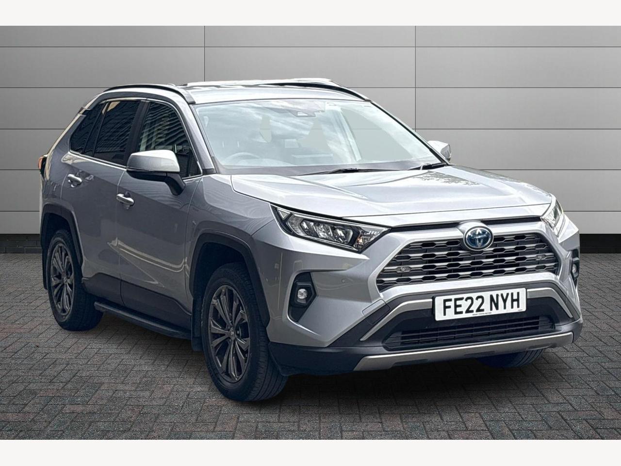 Main listing image - Toyota RAV4