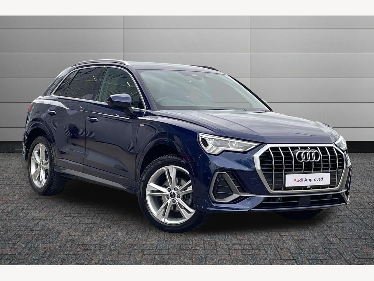 Main listing image - Audi Q3