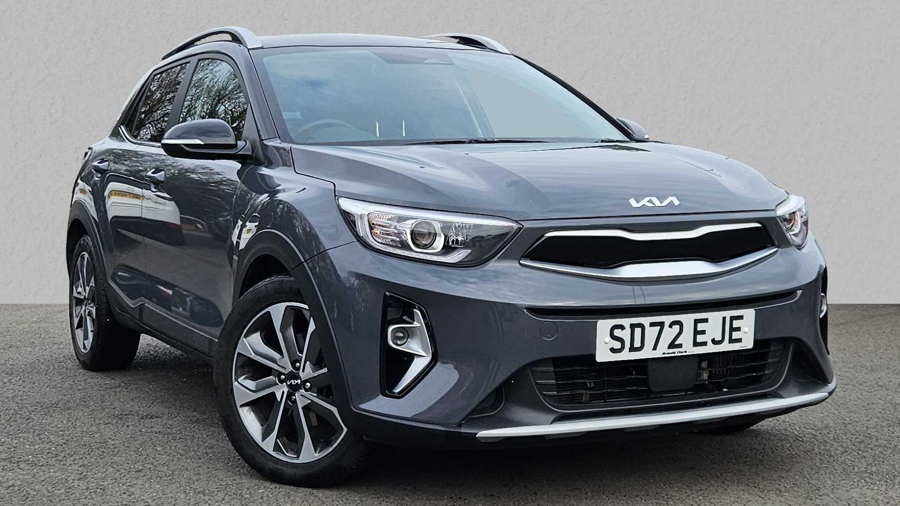 Main listing image - Kia Stonic