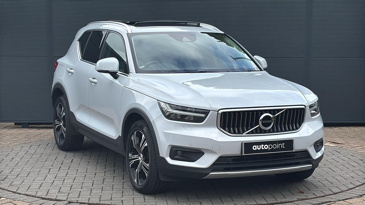 Main listing image - Volvo XC40