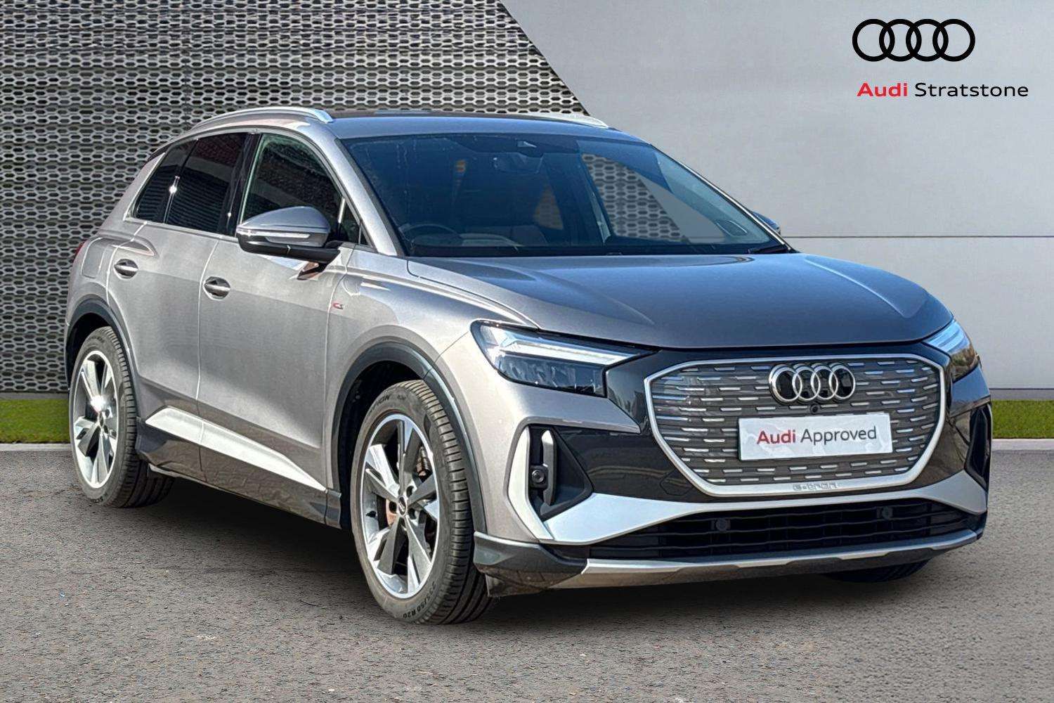 Main listing image - Audi Q4