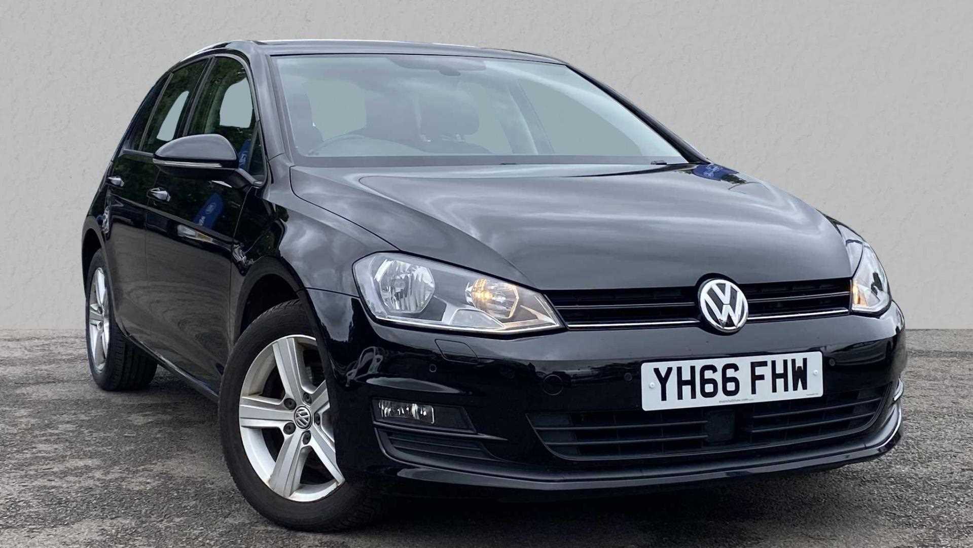 Main listing image - Volkswagen Golf