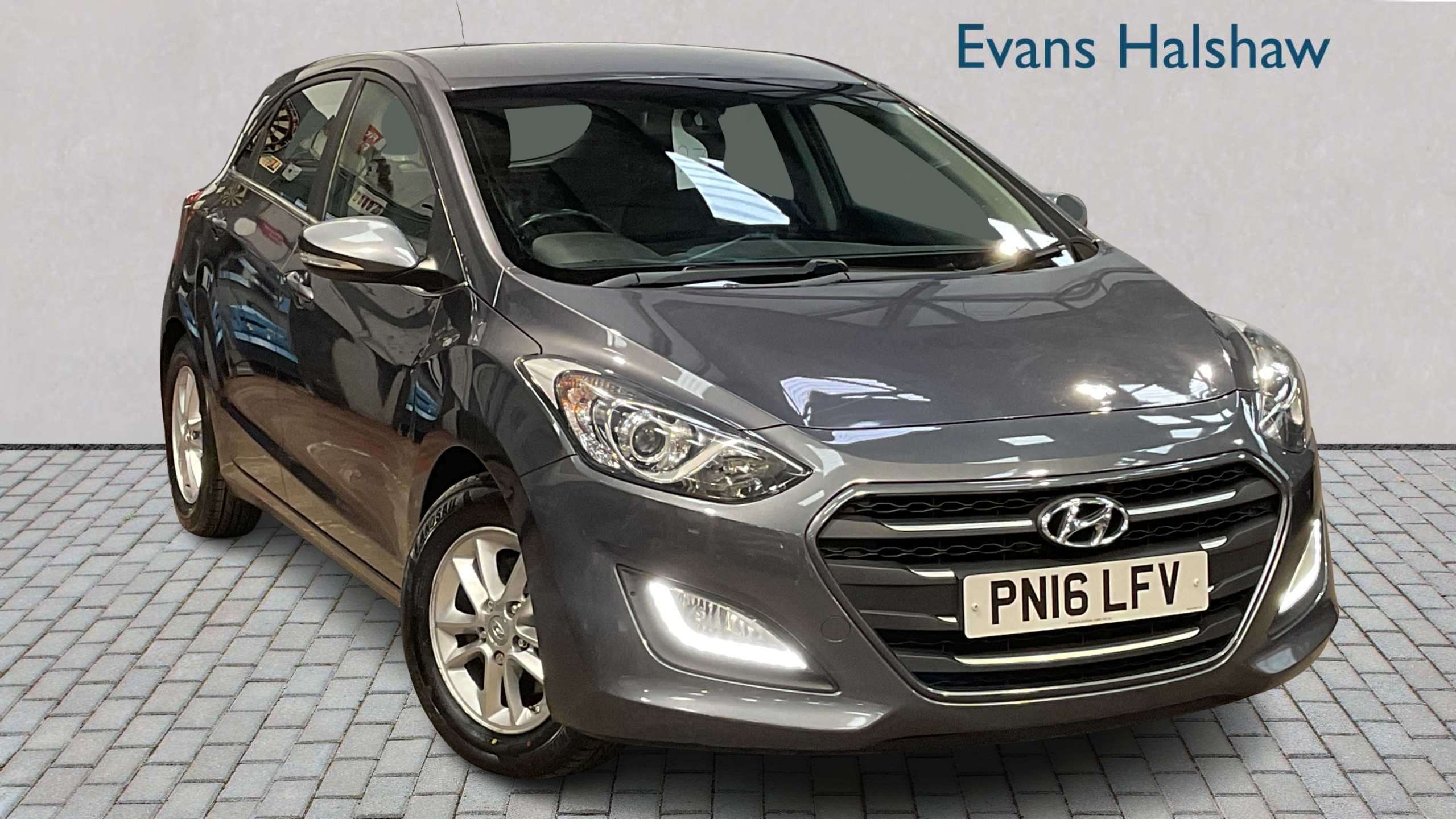 Main listing image - Hyundai i30