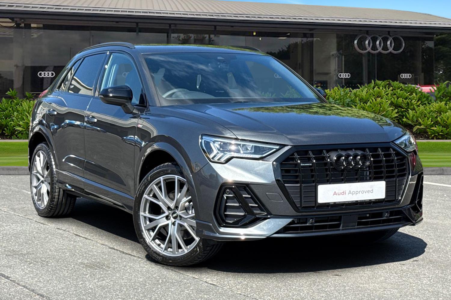 Main listing image - Audi Q3