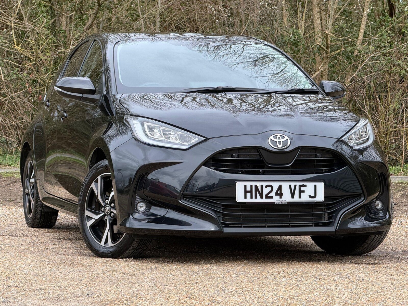 Main listing image - Toyota Yaris