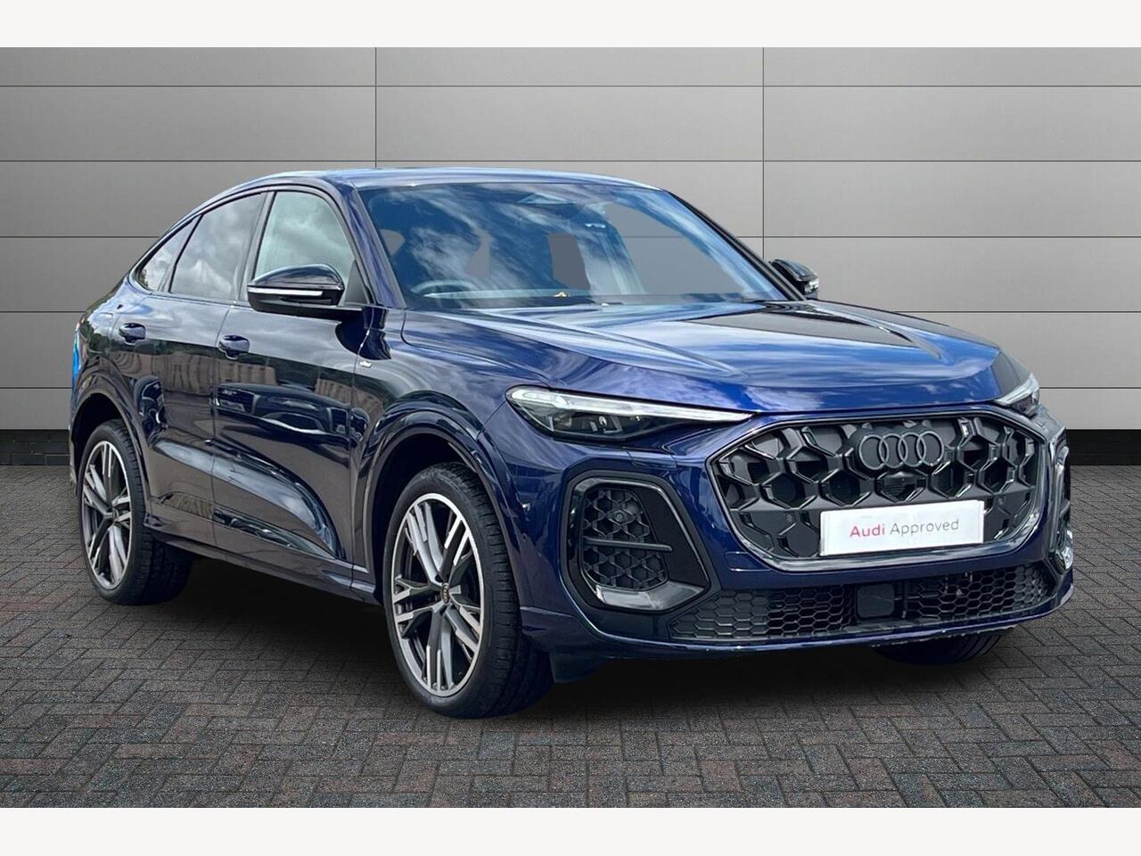 Main listing image - Audi Q5