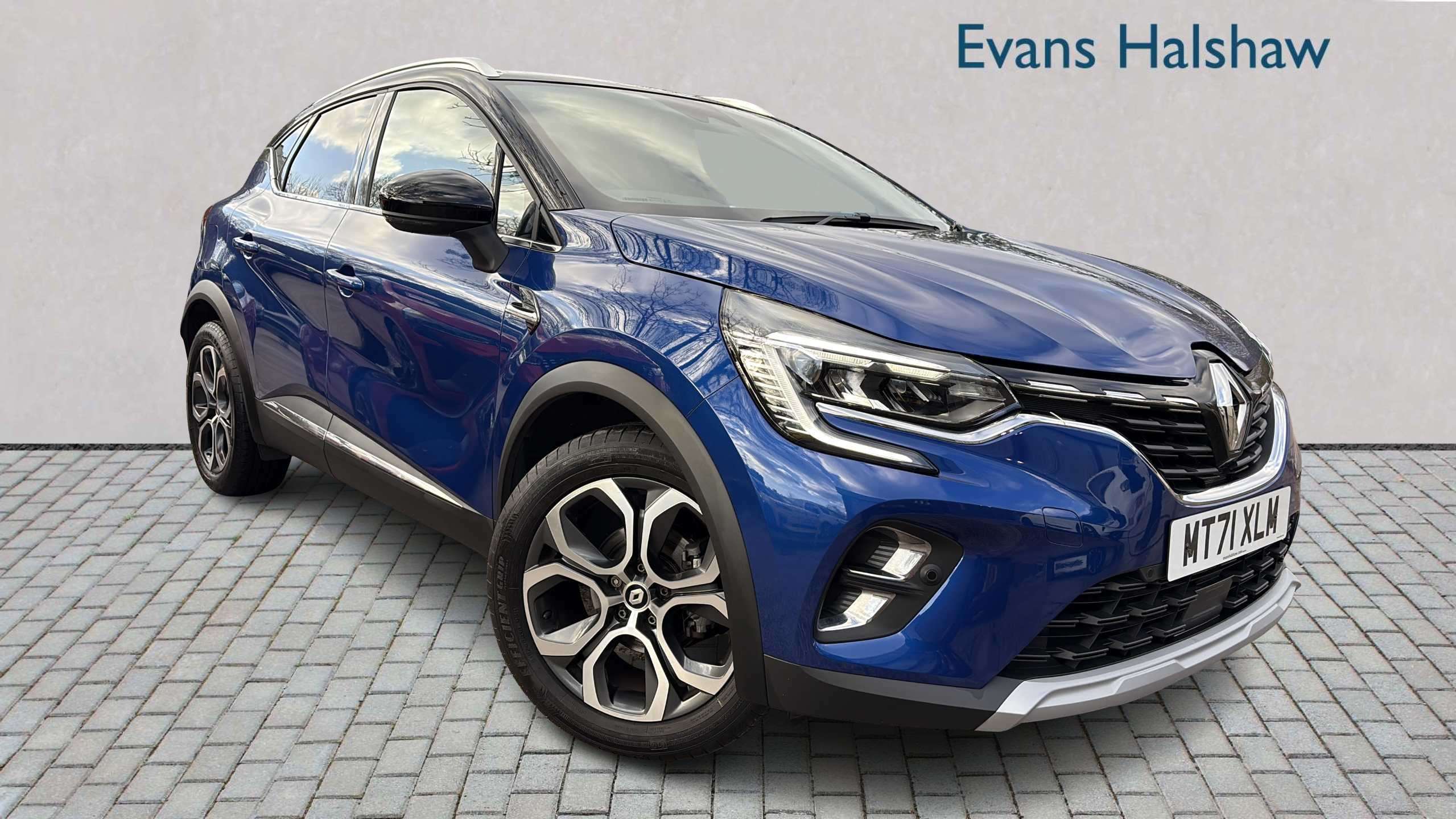 Main listing image - Renault Captur