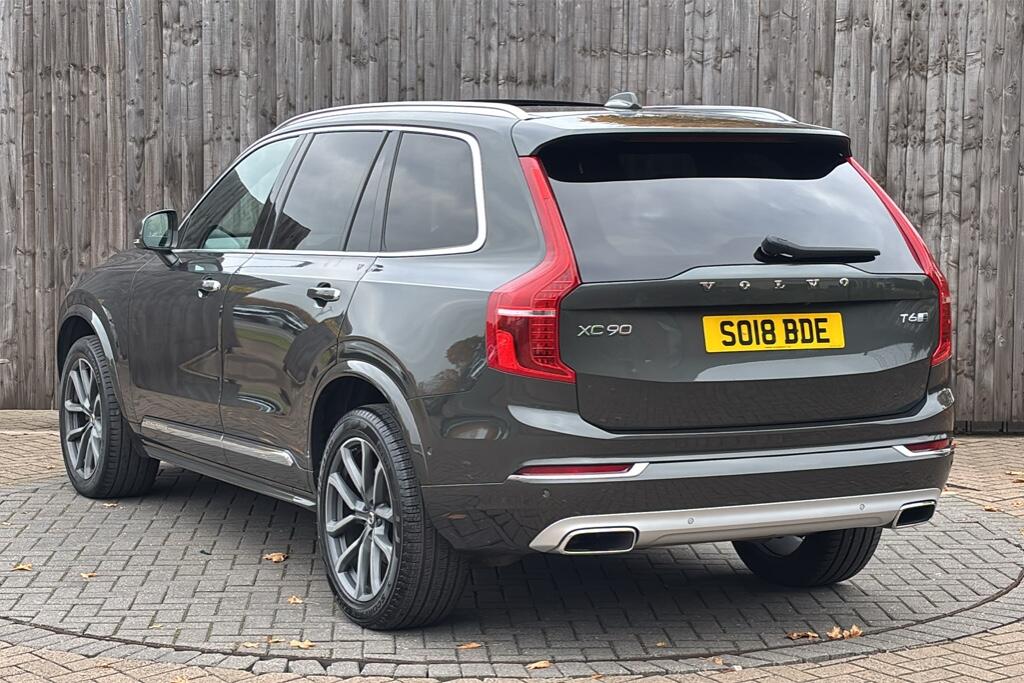 Main listing image - Volvo XC90