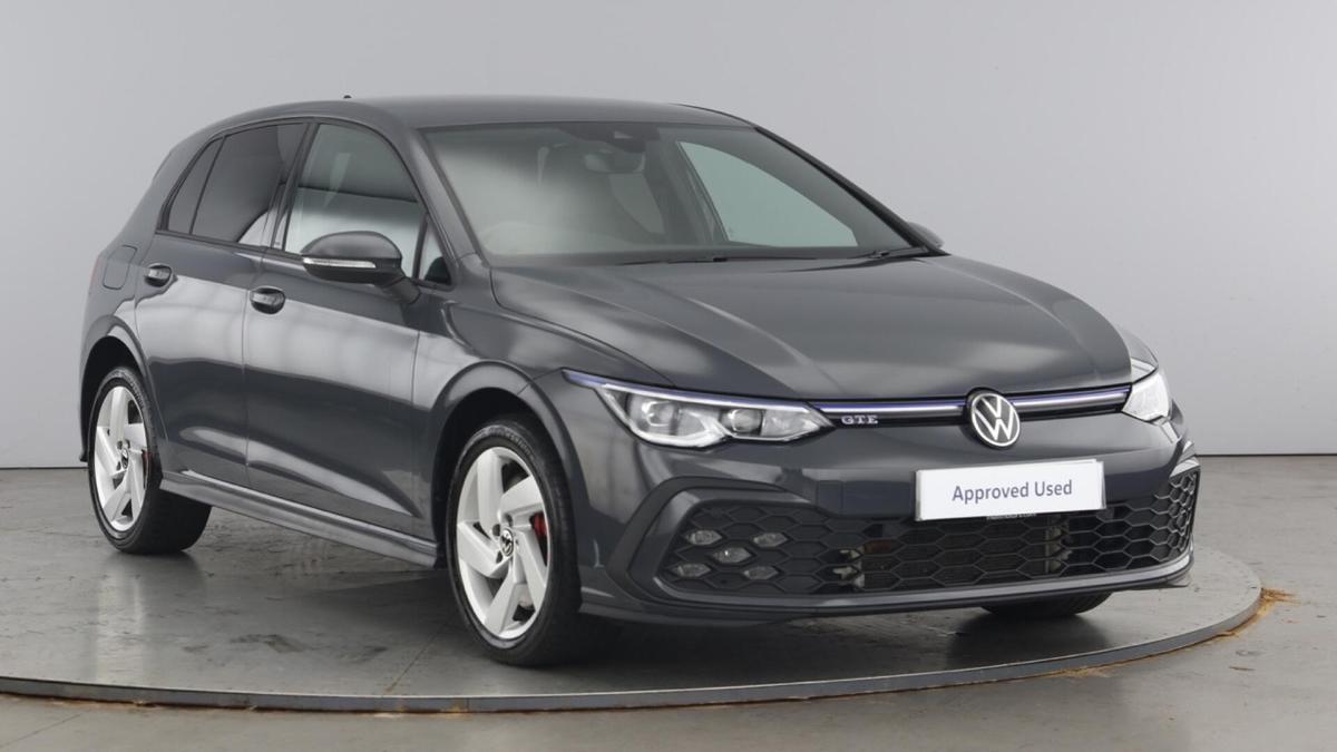 Main listing image - Volkswagen Golf GTE