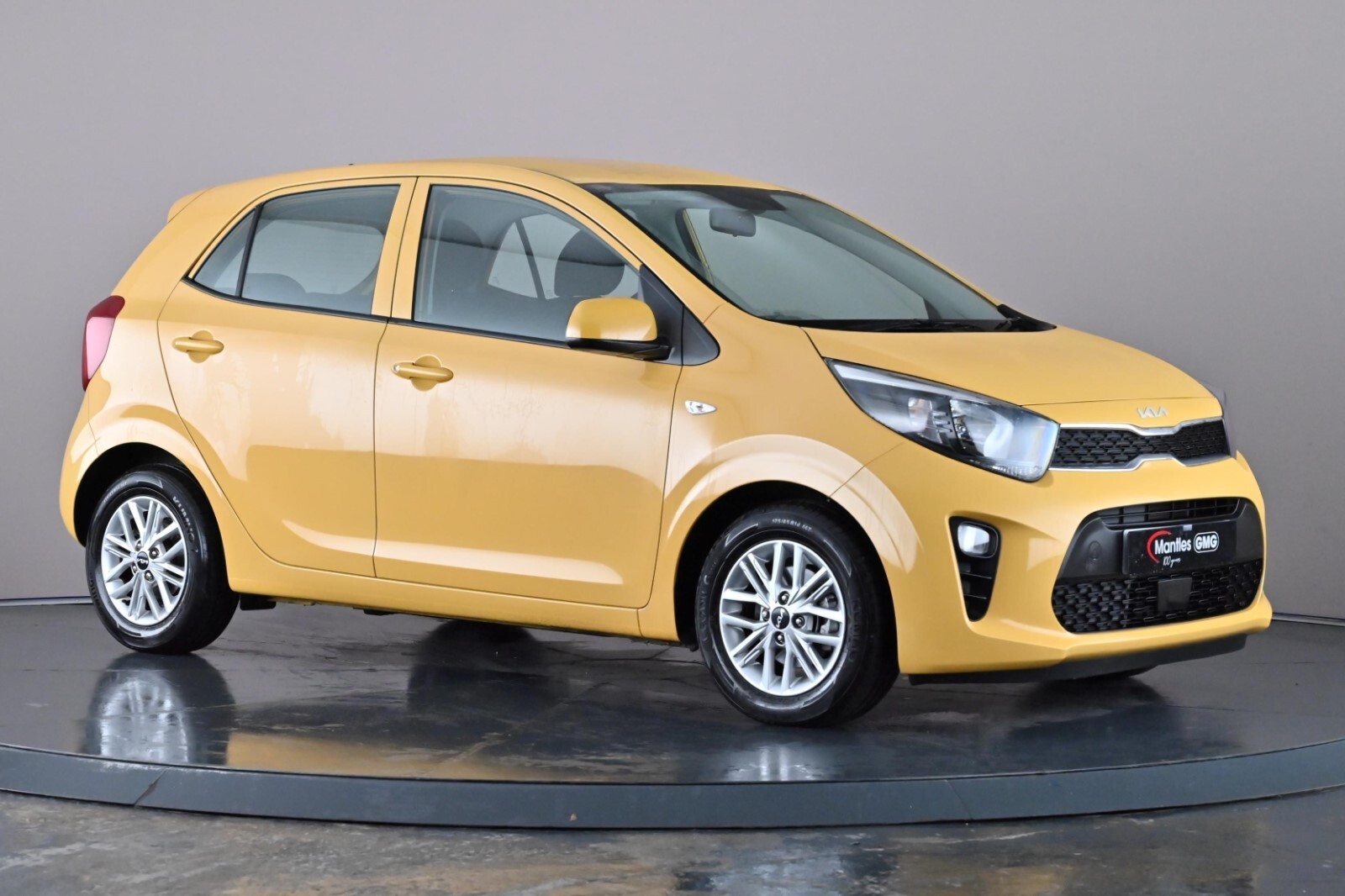 Main listing image - Kia Picanto