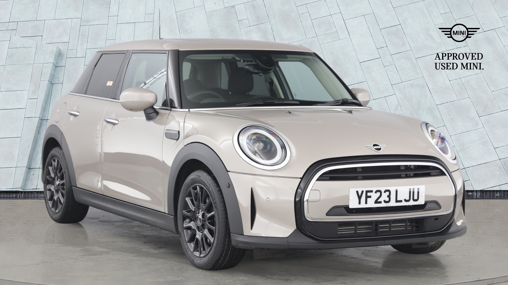 Main listing image - MINI Hatchback 5dr