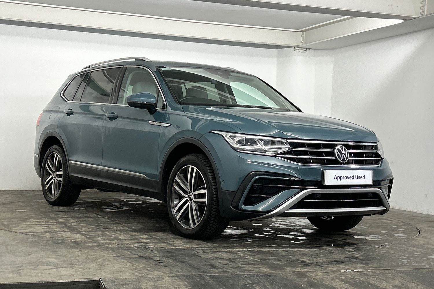 Main listing image - Volkswagen Tiguan Allspace