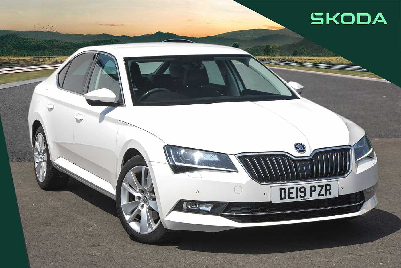 Main listing image - Skoda Superb