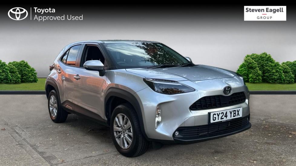 Main listing image - Toyota Yaris Cross