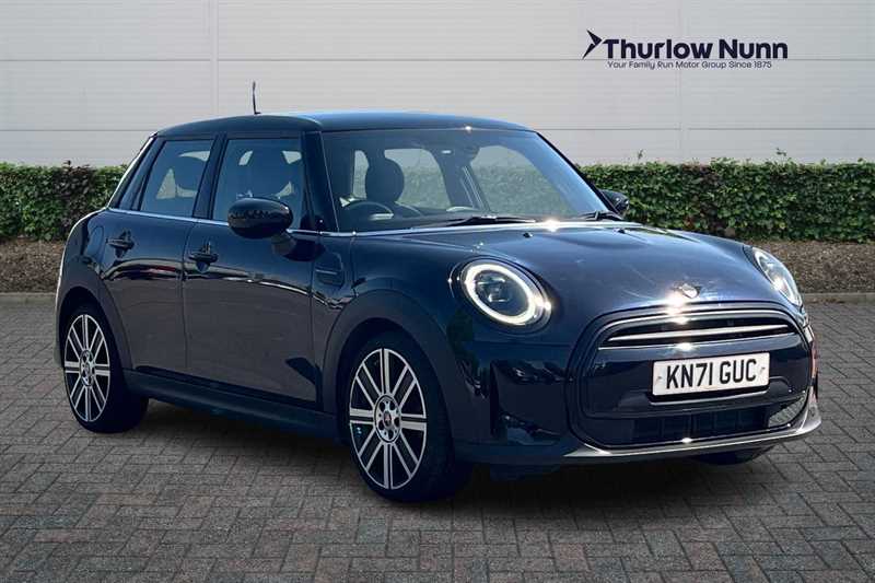 Main listing image - MINI Hatchback 5dr