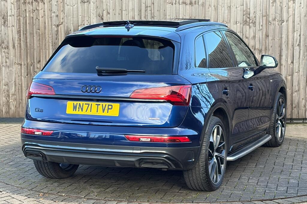 Main listing image - Audi Q5