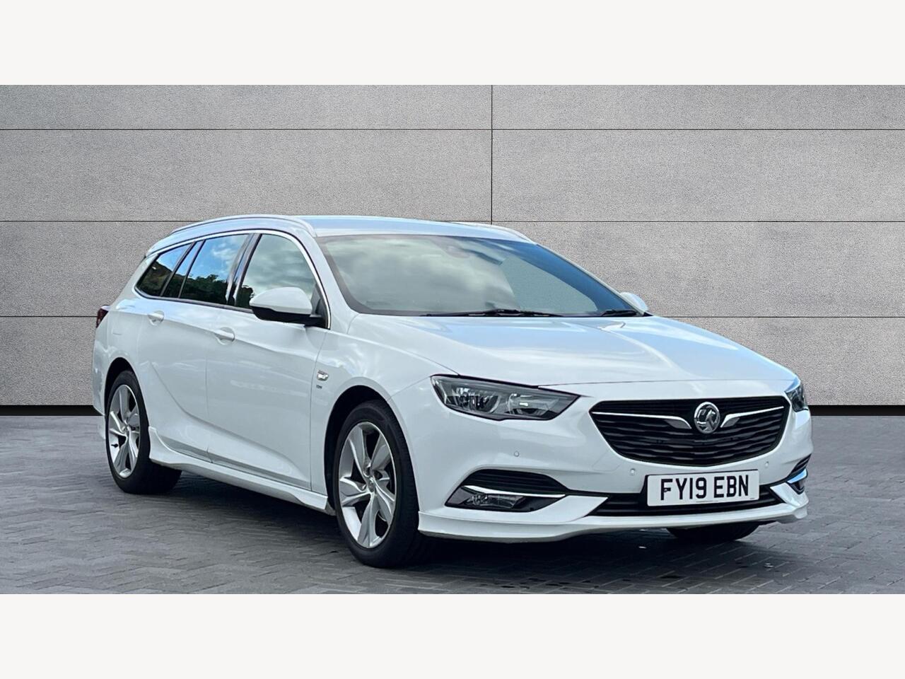 Main listing image - Vauxhall Insignia