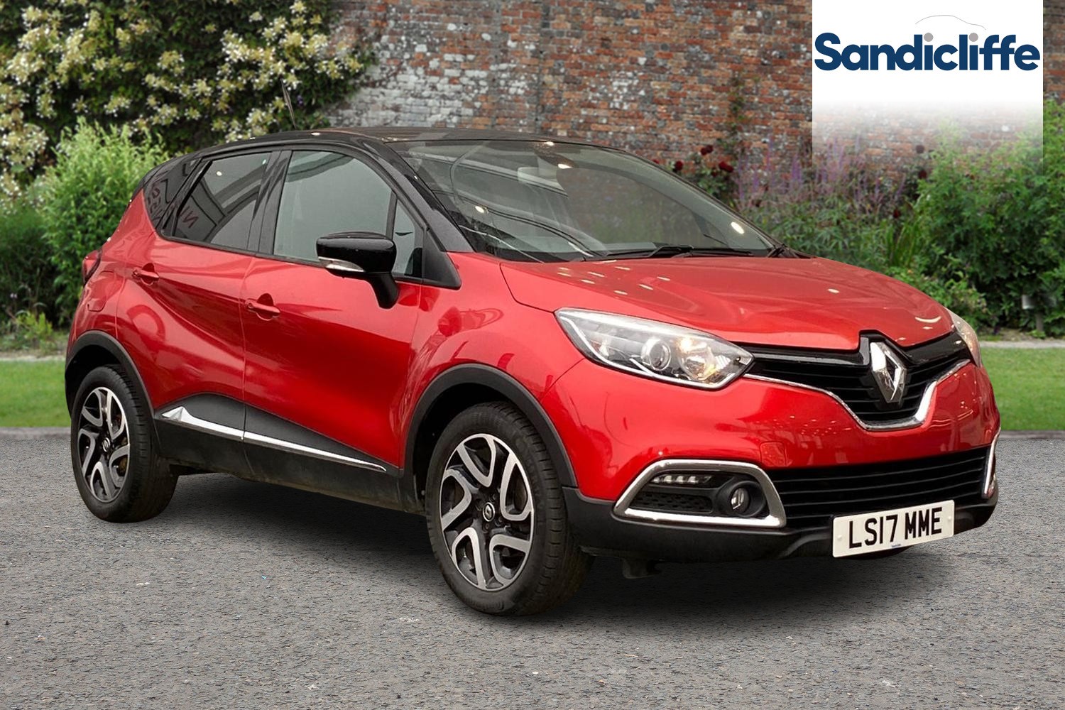 Main listing image - Renault Captur