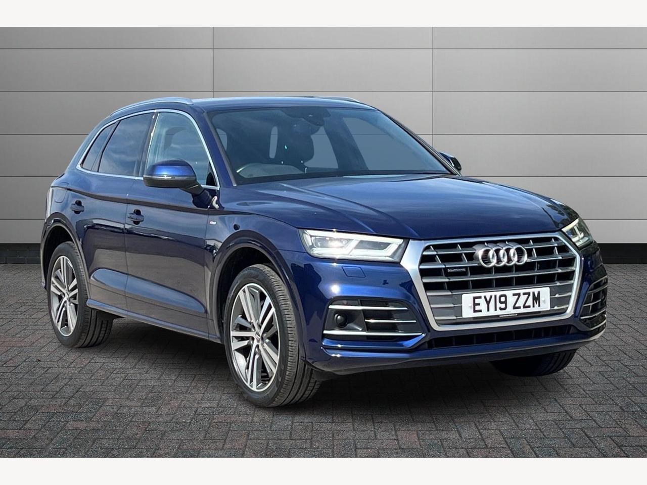 Main listing image - Audi Q5