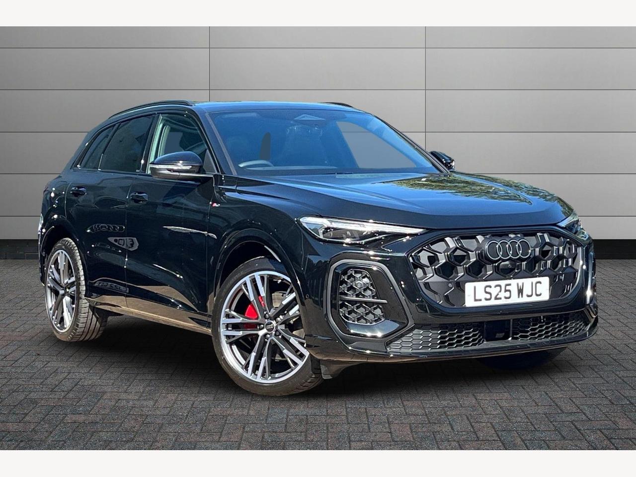 Main listing image - Audi Q5
