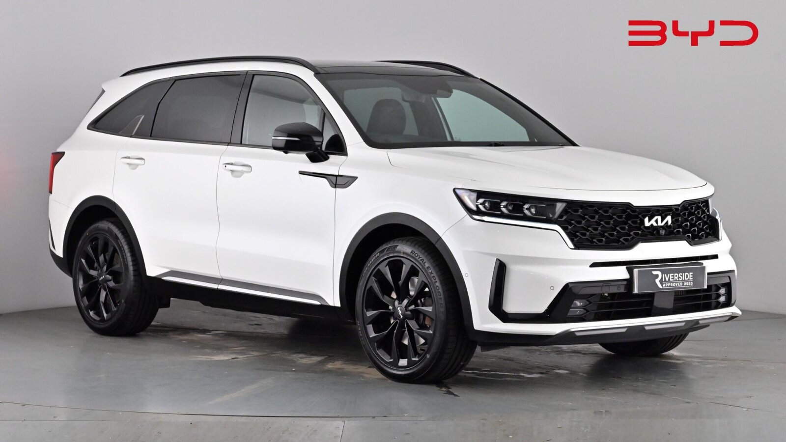 Main listing image - Kia Sorento